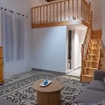 Diolanth Traditional House Holiday home