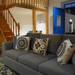 Diolanth Traditional House Holiday home *