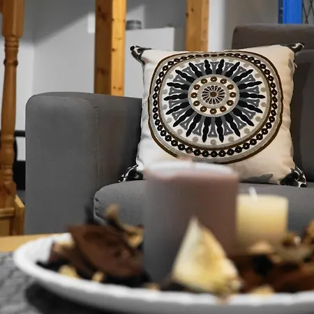 Diolanth Traditional House *