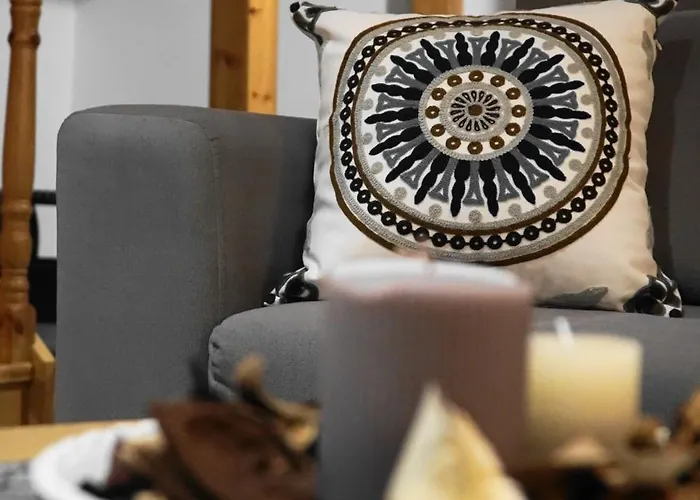 Diolanth Traditional House *