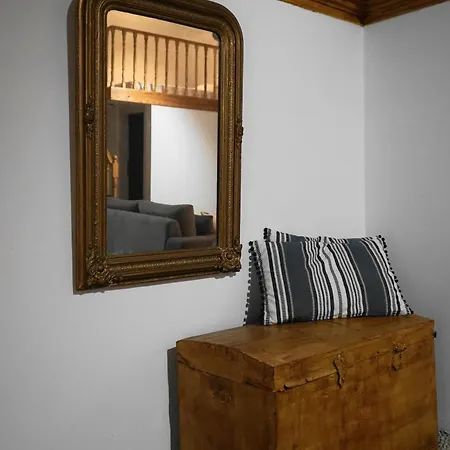 Diolanth Traditional House *